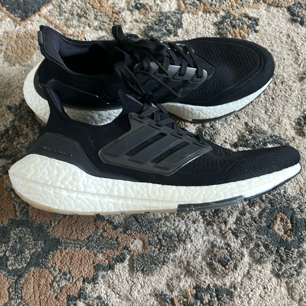 Brand New Addidas UltraBoost Women’s 8.5